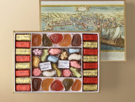 Romanengo 1780 - Confezione di Fondant e Cioccolatini con Profilo in Velluto 430 g.